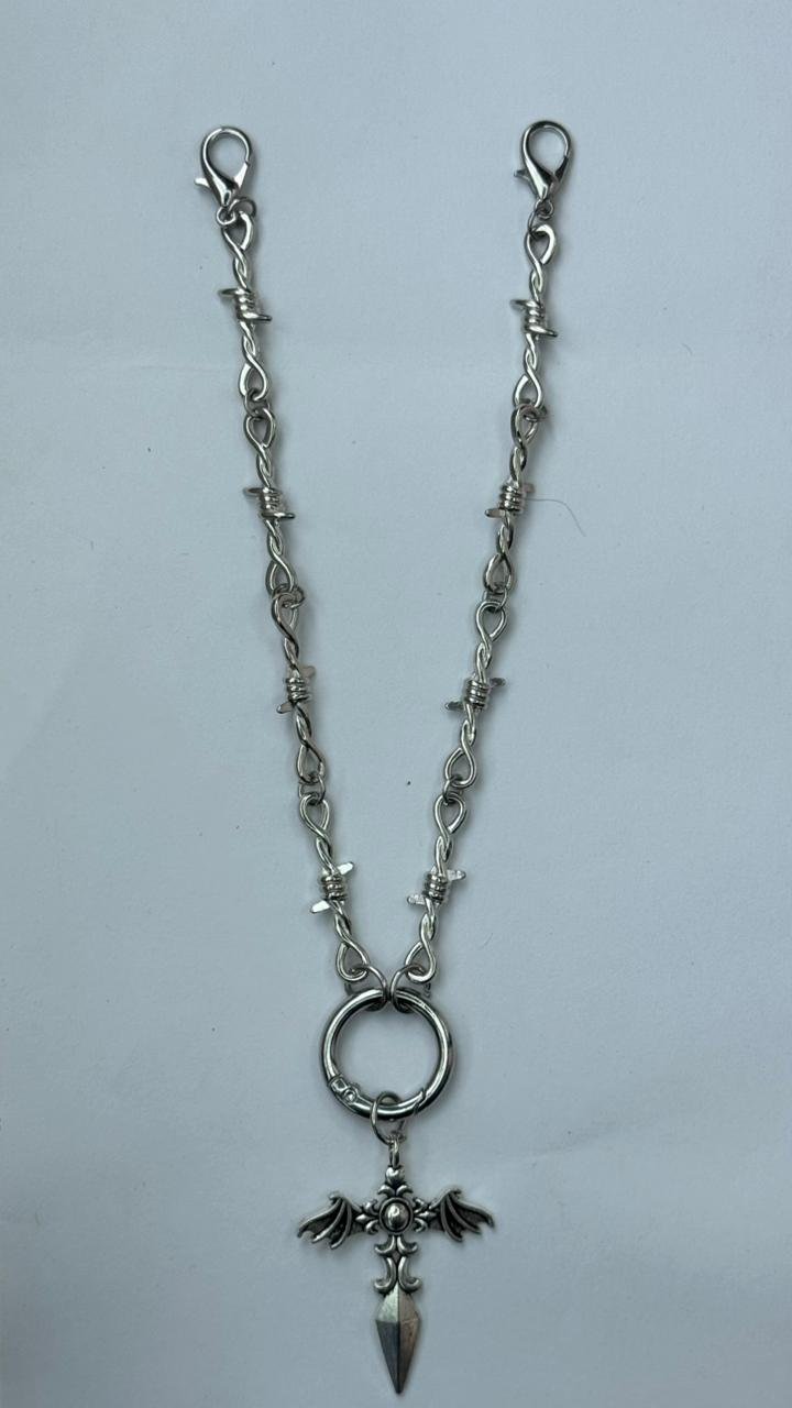 Cadena puas con cruz